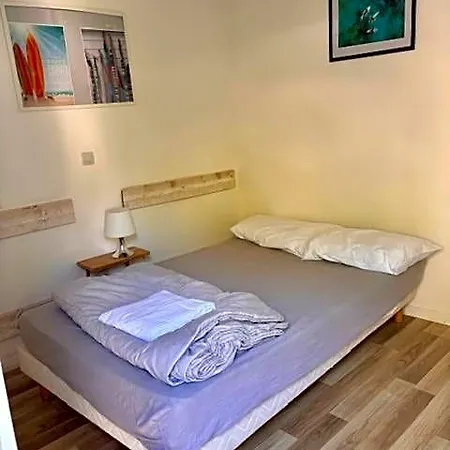호스텔 Nouvel Horizon Guest Center Landes 뷰부코레방