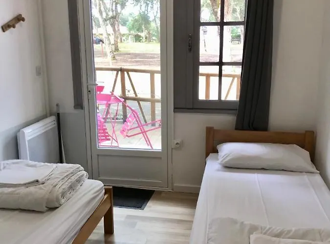 Nouvel Horizon Guest Center Landes Auberge de jeunesse *